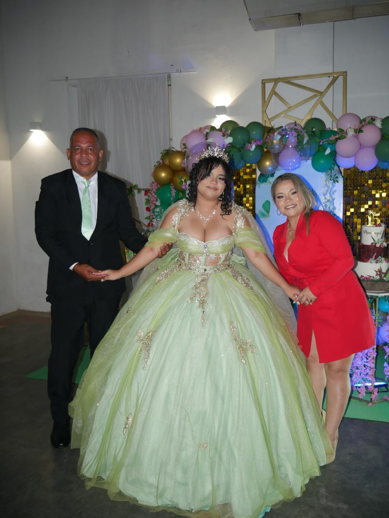 Quince años de Mariangel en Valencia