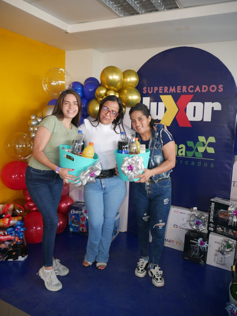 Somos Zeze Luxor